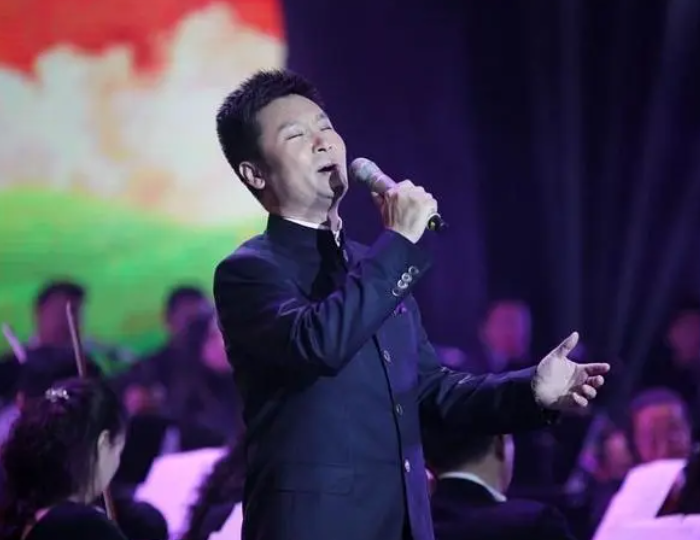 刘和刚成名后把岳父母接到豪宅伺候却让亲生父母去种郊区田