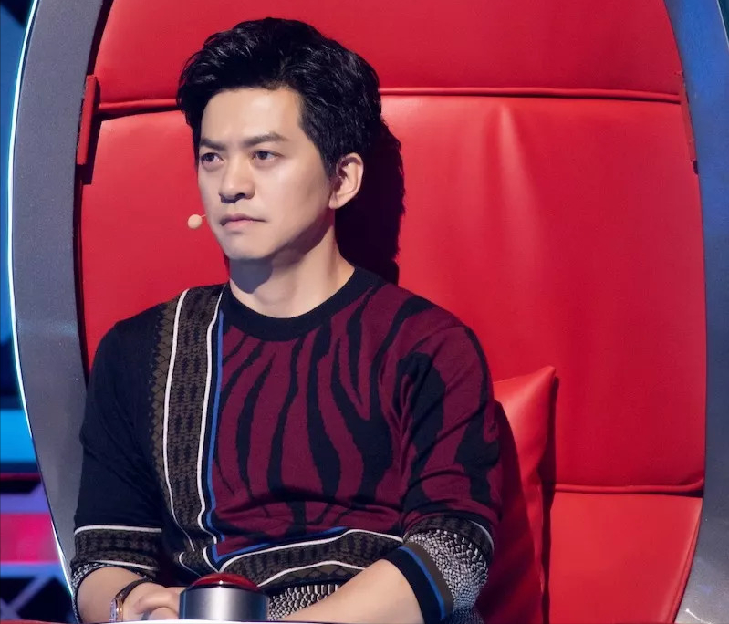 好声音导师现状李健最稳那英汪峰惹争议刘欢霆锋扛住口碑