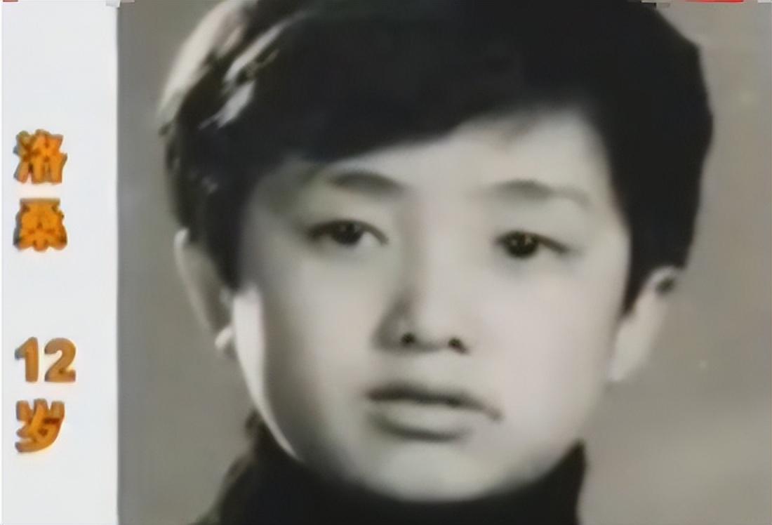 1968年,洛桑出生在四川省甘孜藏族自治州康定市,父母都是极为普通的
