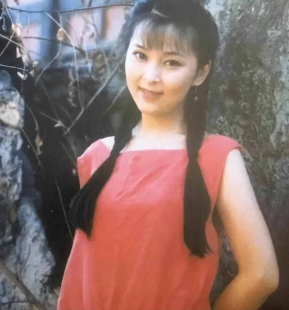 回顾黄志忠为了柯蓝和结婚13年的妻子离婚结果竹篮打水一场空