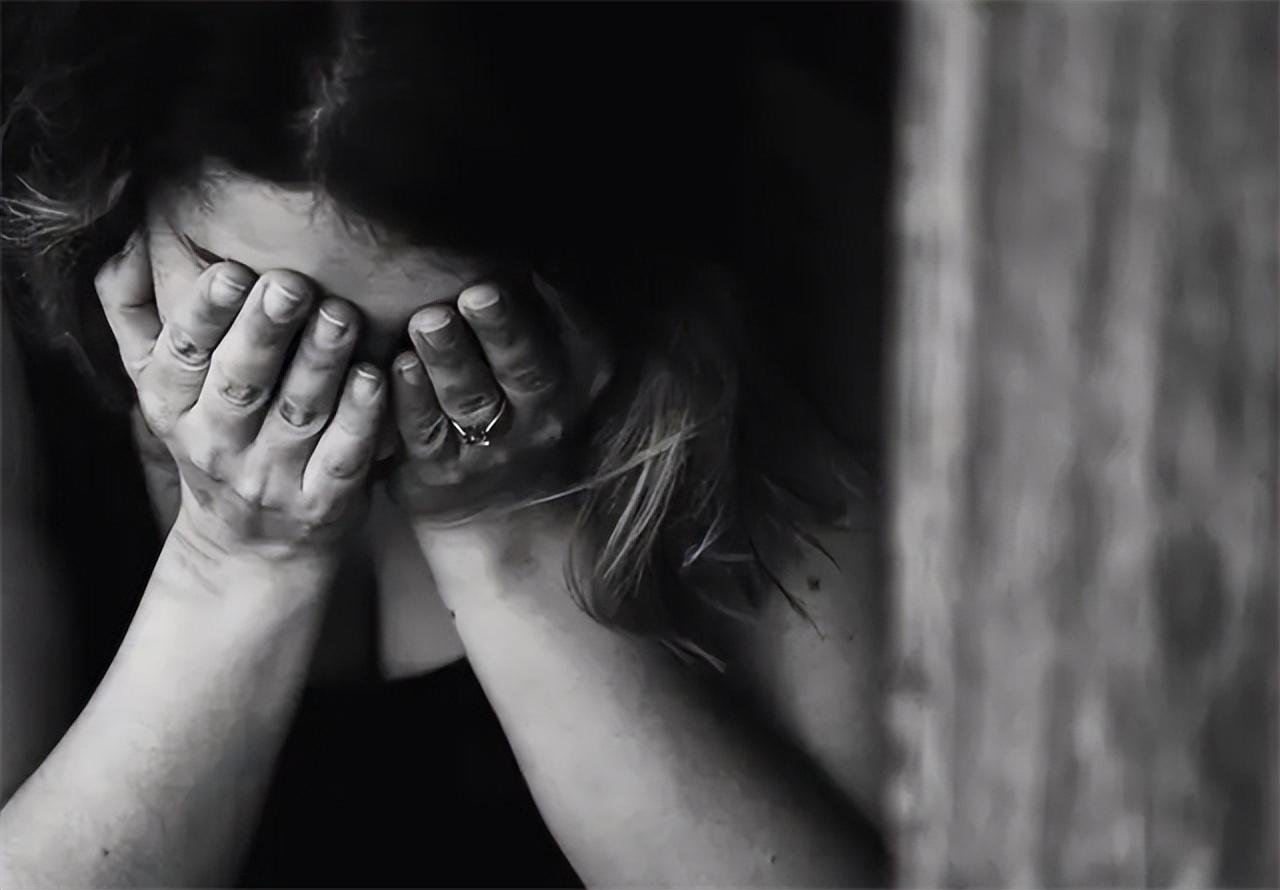 2006年,江西女孩车祸昏迷半个月,醒来后却说道:有人救了我