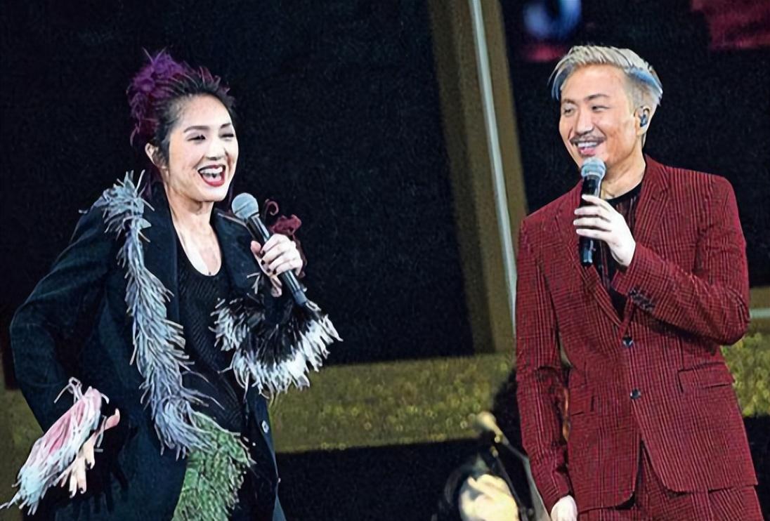 回顾郑中基父亲是娱乐教父明明能当歌神却偏偏要去演戏