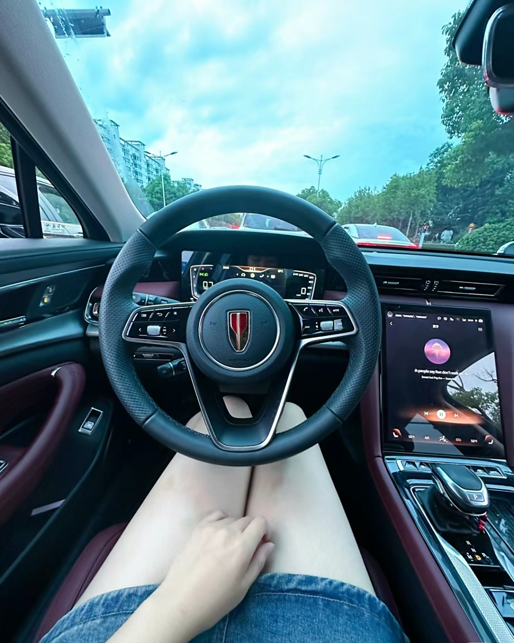 据讲,自从有了t3,红旗h5很少有人买了.