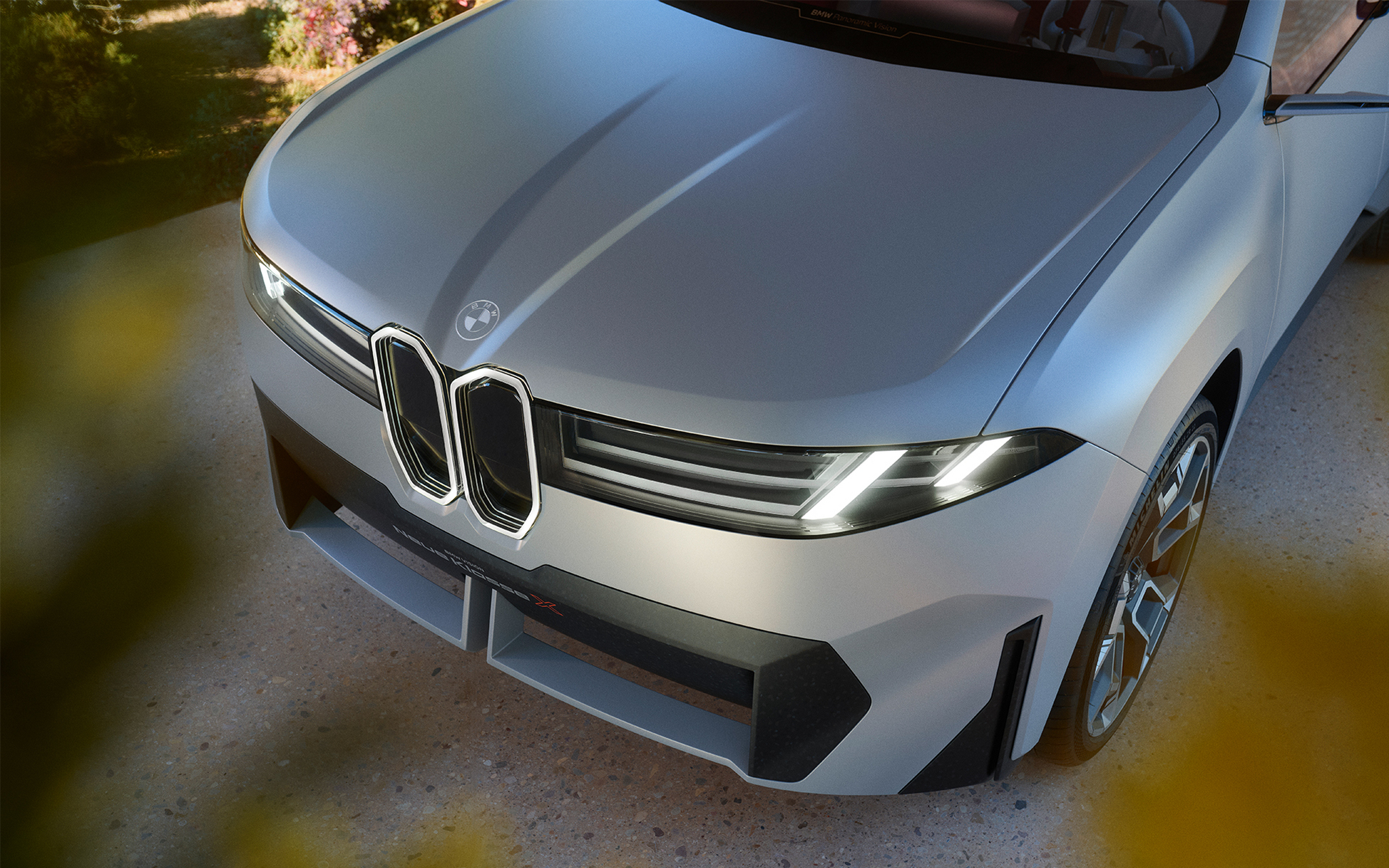 3月21日,宝马集团财报年会上,全新bmw新世代x概念车正式全球首发.