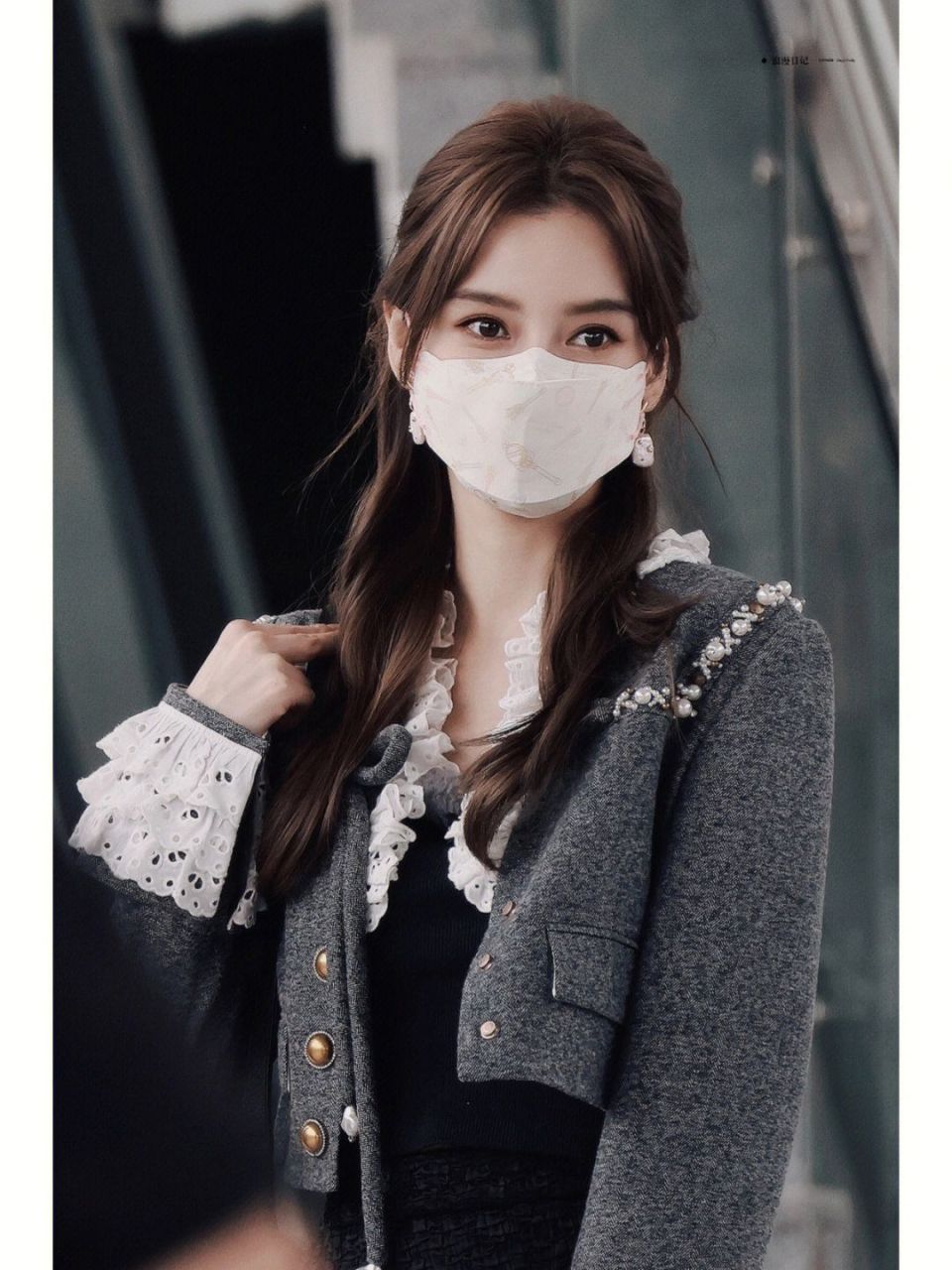 我看到 angelababy 跑男路透啦92,姐姐又买了一只 kelly doll93!