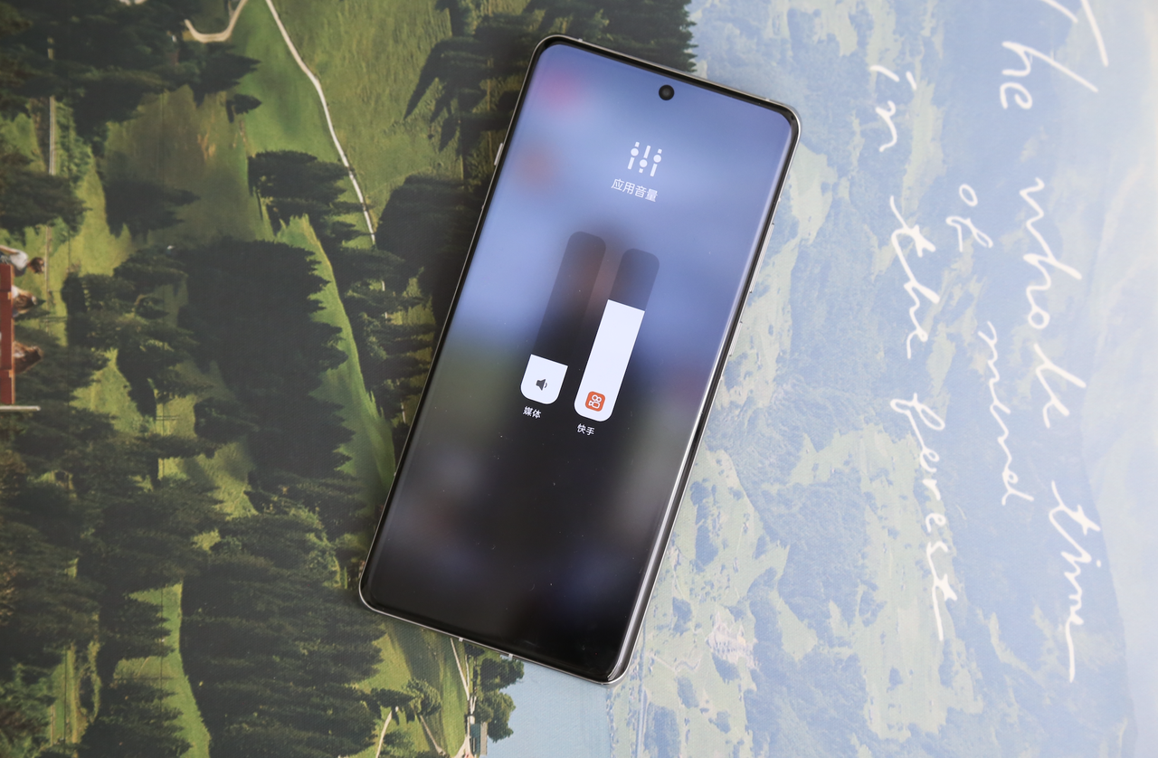 一加ace3v发布coloros14升级后更好用长按音量键即开手电筒