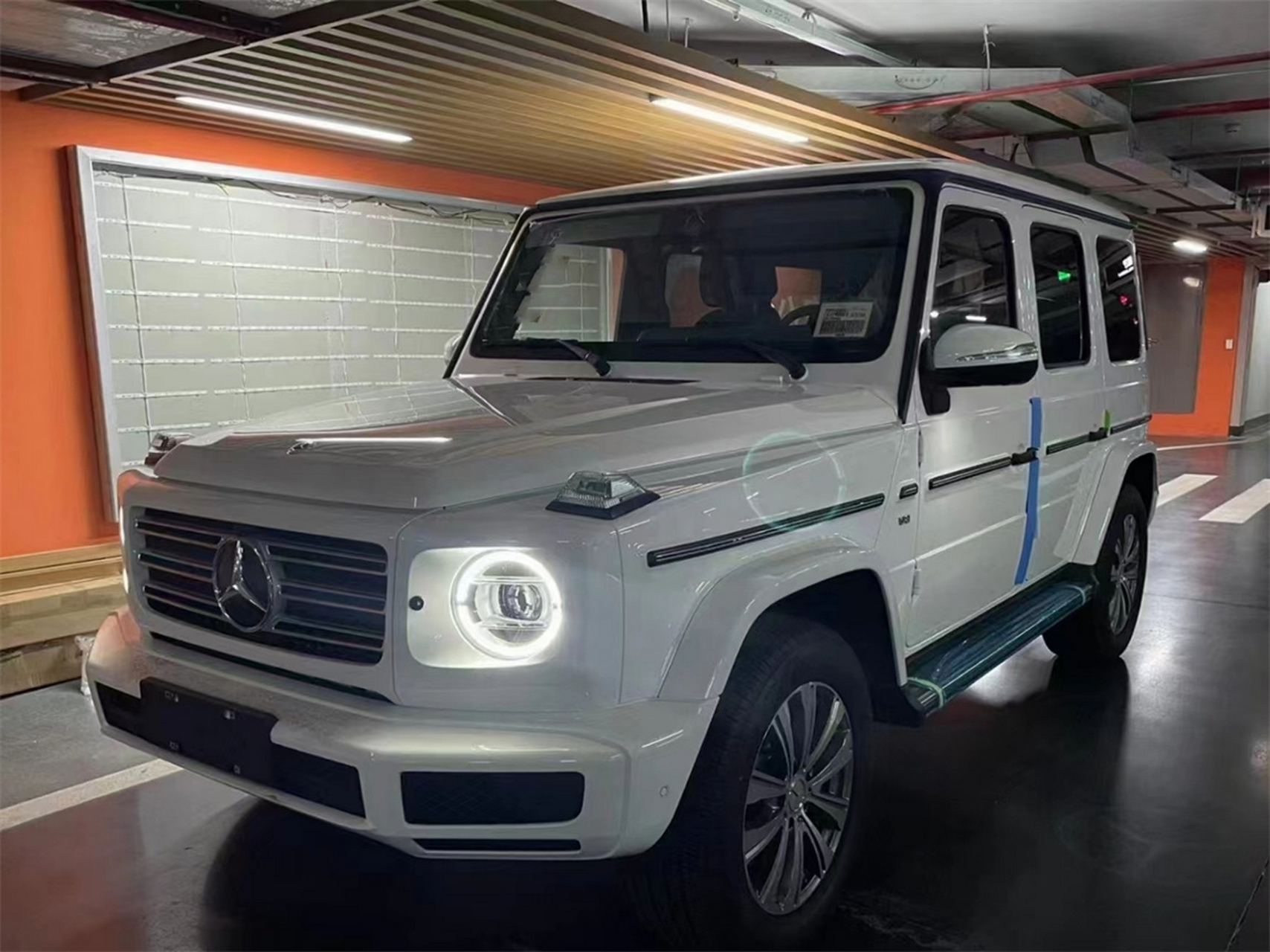 奔驰g50级巅峰之作——奔驰 08 g5! 外形霸气侧漏,内饰极尽奢华.