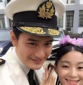 容嬷嬷"李明启:儿子"出道15年依然不温不火?儿媳妇比他红