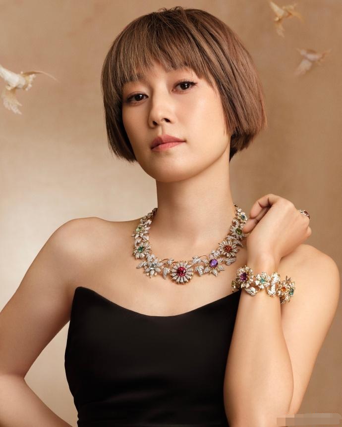 39岁文章与新女友近照曝光,女方酷似姚笛,比马伊琍更年轻漂亮