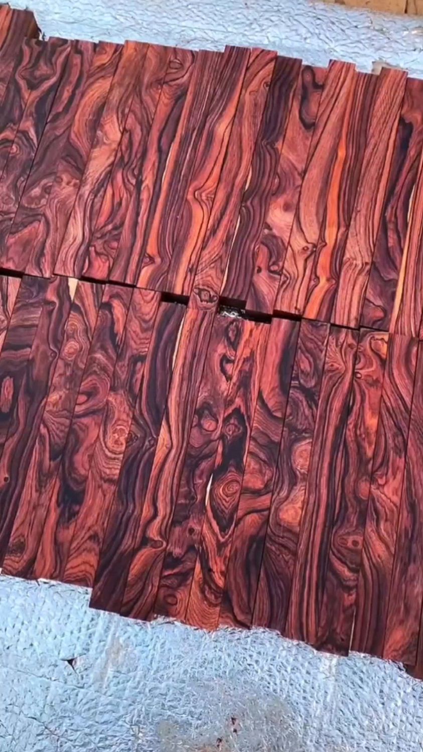 微凹黄檀木料开料过程,天然木纹确实漂亮!