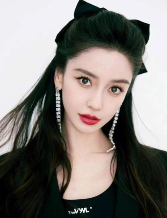 回顾落毛的凤凰不如鸡消失四个月后回归杨颖还是被低估了