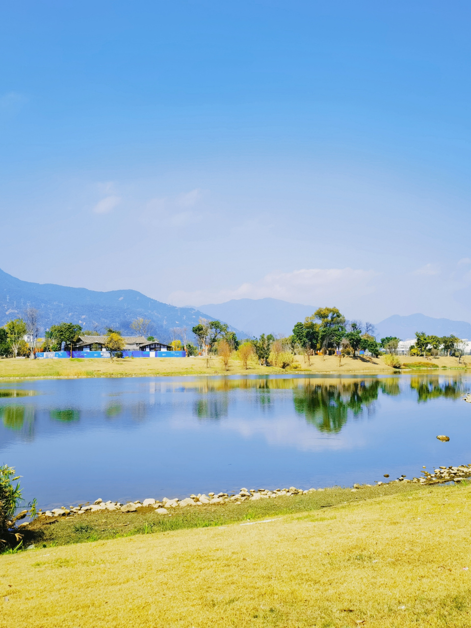 无所谓,这个春天旗山湖公园会出手757575  在师大和理工旁边的