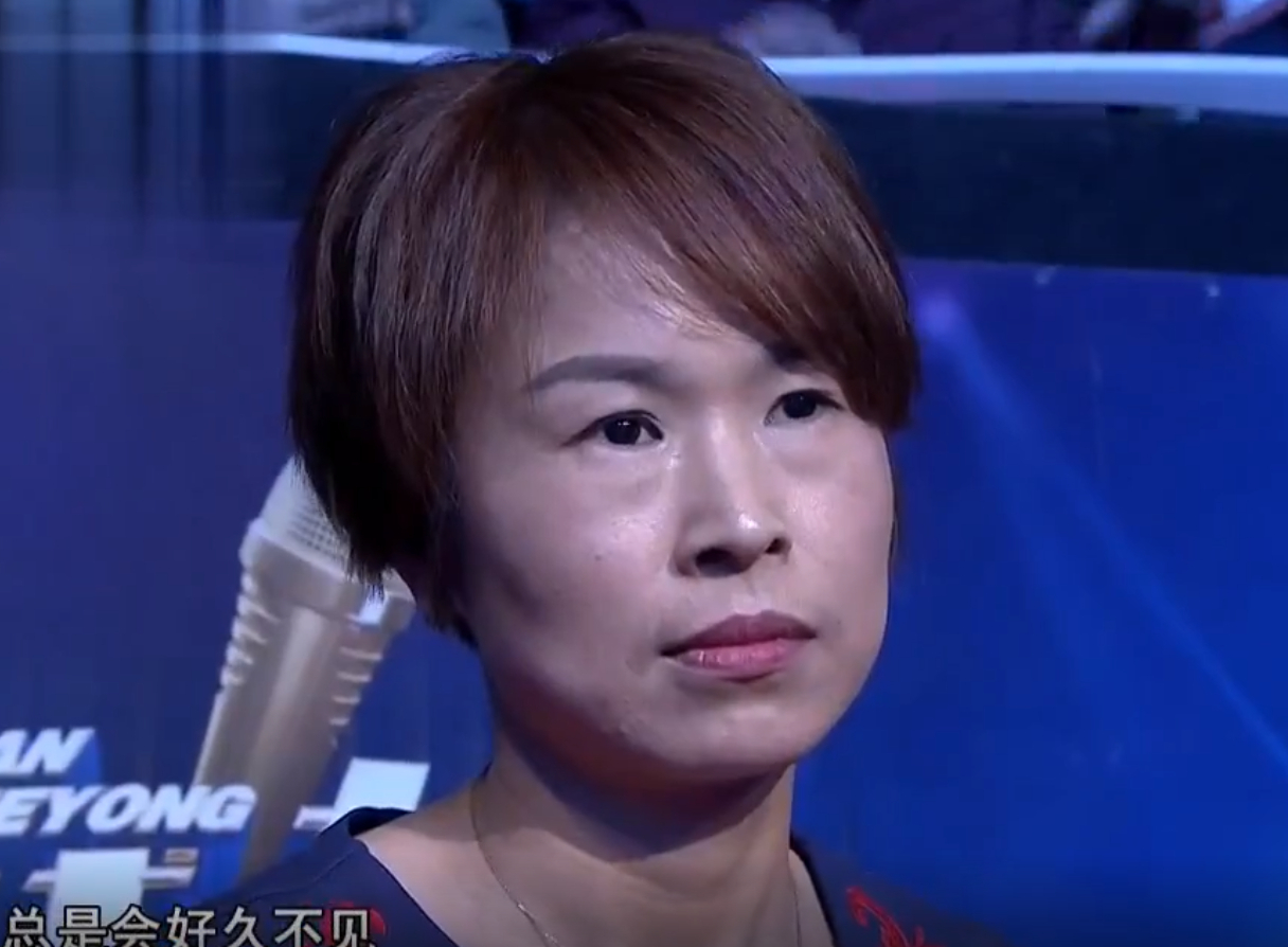 2000年小伙被判12年出狱后娶了女教官上节目告白很是感人