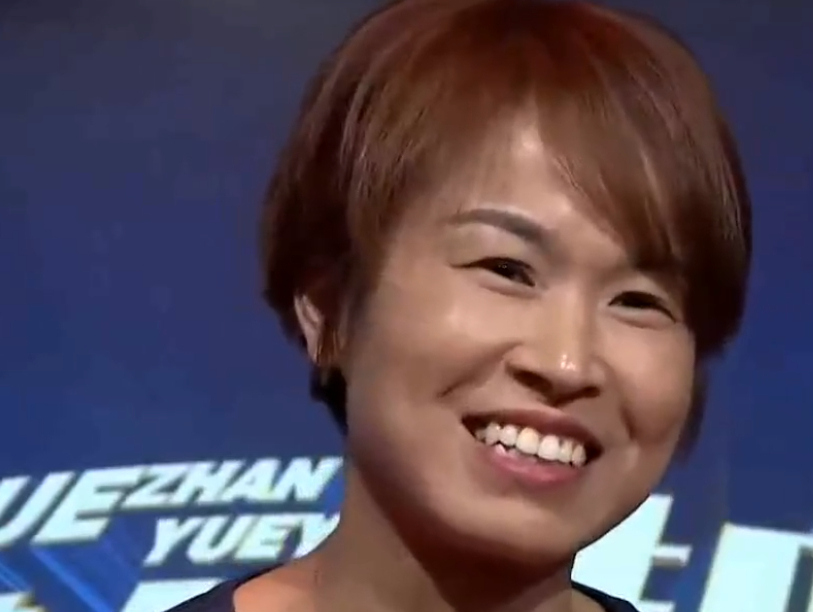 原来孙静收到陈家俊的请求后,当天晚上就和陈家俊的家里联系上了,经过