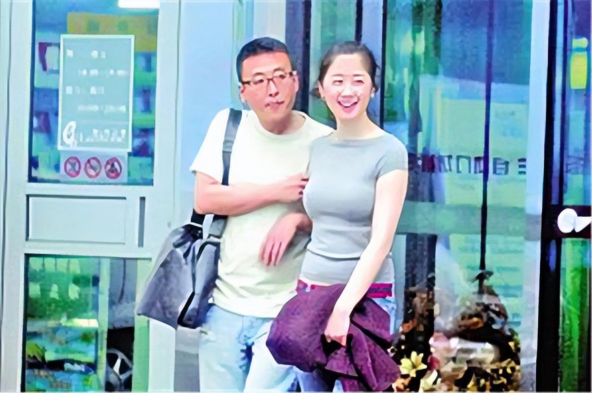 窦文涛个人资料老婆图片