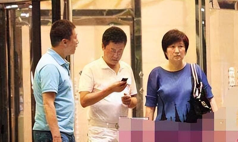 回顾丁芯和丈夫赵宝刚丁克18年愁坏婆婆意外得子全家乐开怀