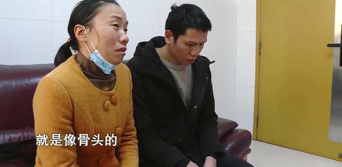 回顾一个月内两个女儿接连确诊癌症母亲绝望亲戚让她二选一