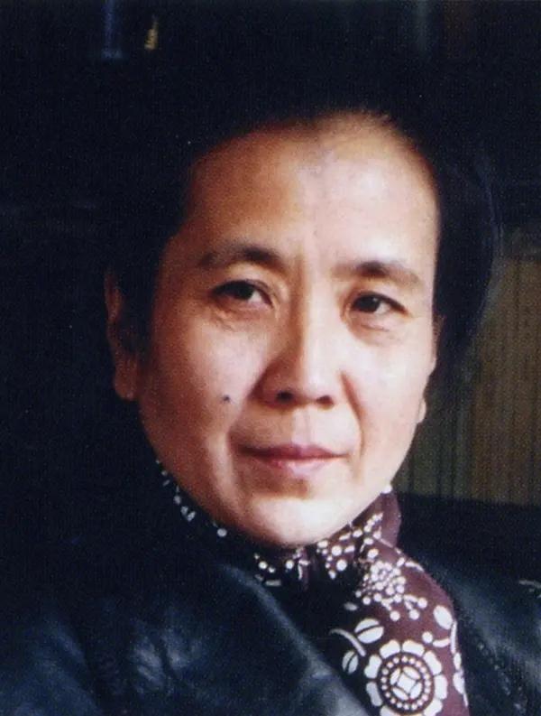 回顾张国民80年代当红男星两次与刘晓庆合作女儿是黄磊的学生