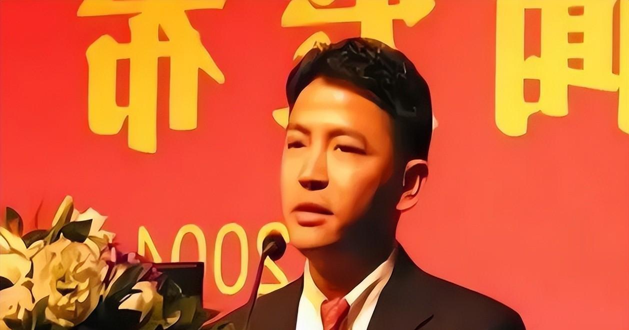 回顾中专生张志铭给首富开车因长相被首富妹妹看上赚65亿身家