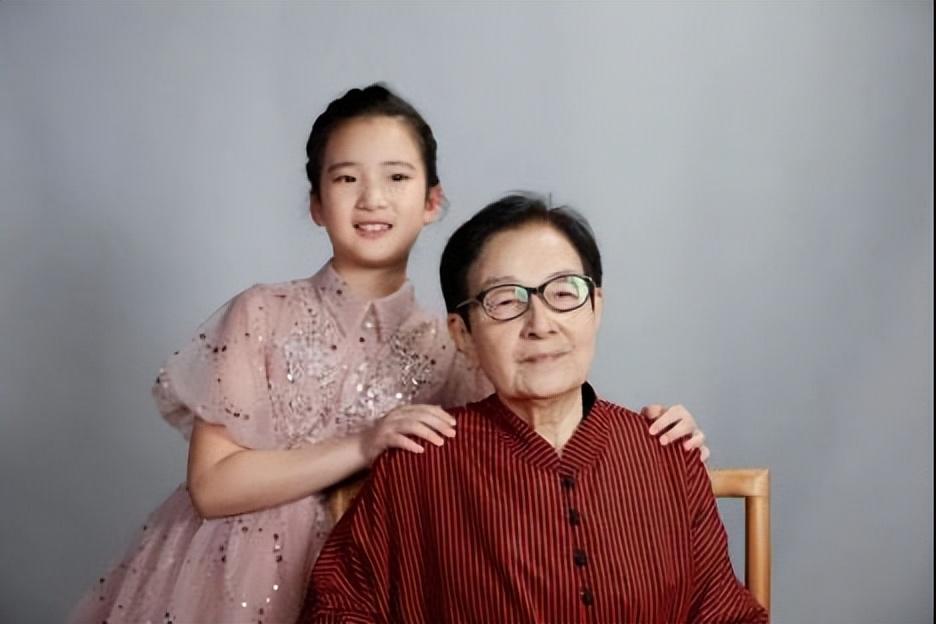 回顾谷建芬我一生清贫创作歌曲无数却对丈夫和女儿有愧疚