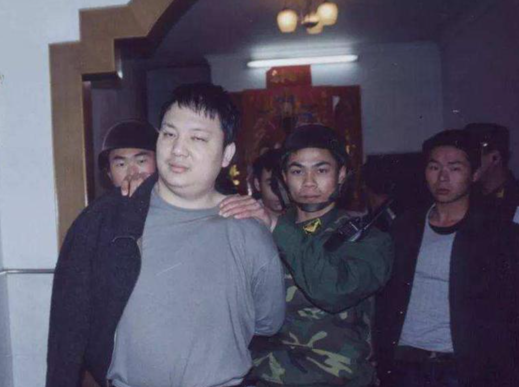 回顾毒王刘招华制毒31吨远销欧美被捕后报鸦片战争之仇