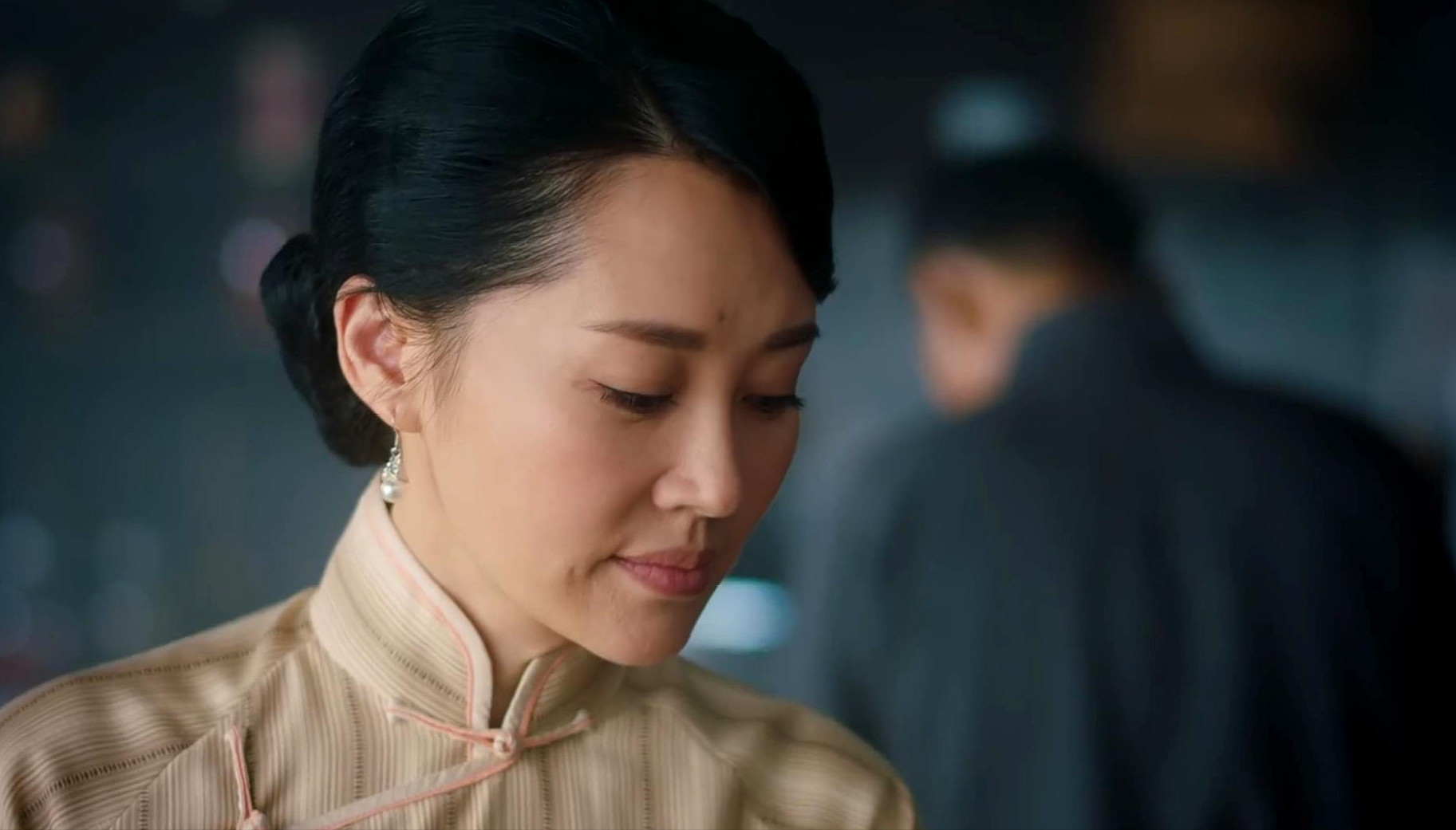 20余部电影,30余部电视剧,10余次的获奖是许晴在影视剧上的成就,在她