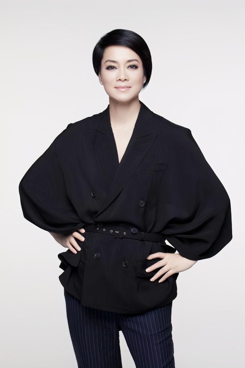 回顾歌手毛阿敏丈夫病逝后留下260亿遗产如今的选择令人泪目