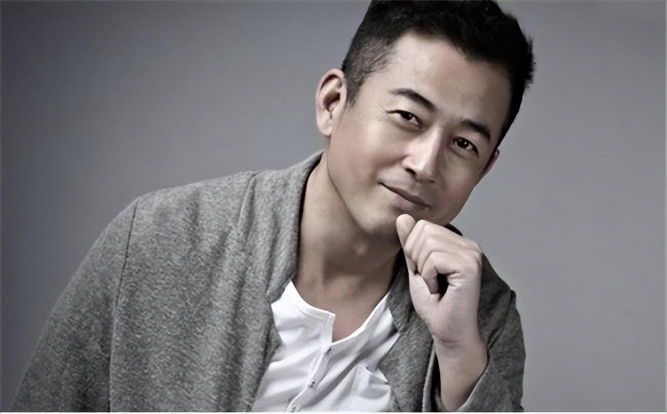 回顾王志飞一婚失败后与张歆艺携手7年三天闪婚张定涵终获幸福