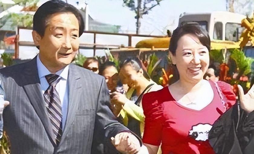 回顾知名演员梁天亲生女儿不认他二婚妻子孙凤英帮他再续父女情