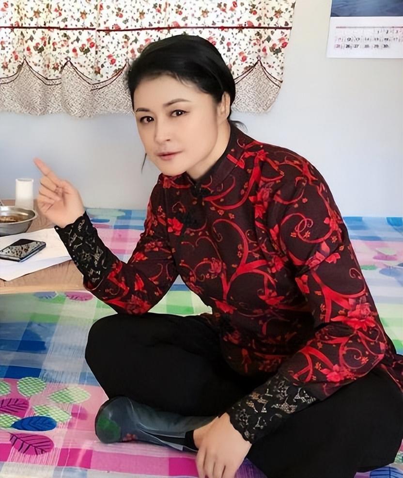 回顾无儿无女的于月仙去世后丈夫张学松的选择令人泪目