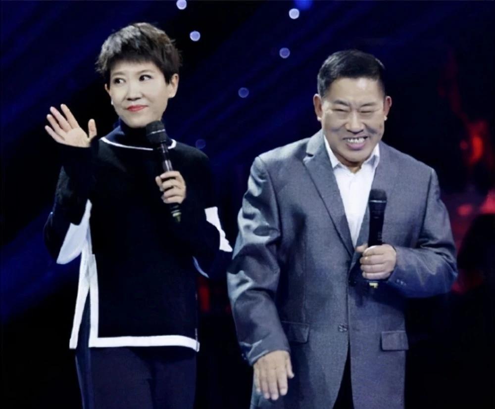 回顾杜旭东帮离异的女儿养孩子用亲情温暖继母背后全是眼泪
