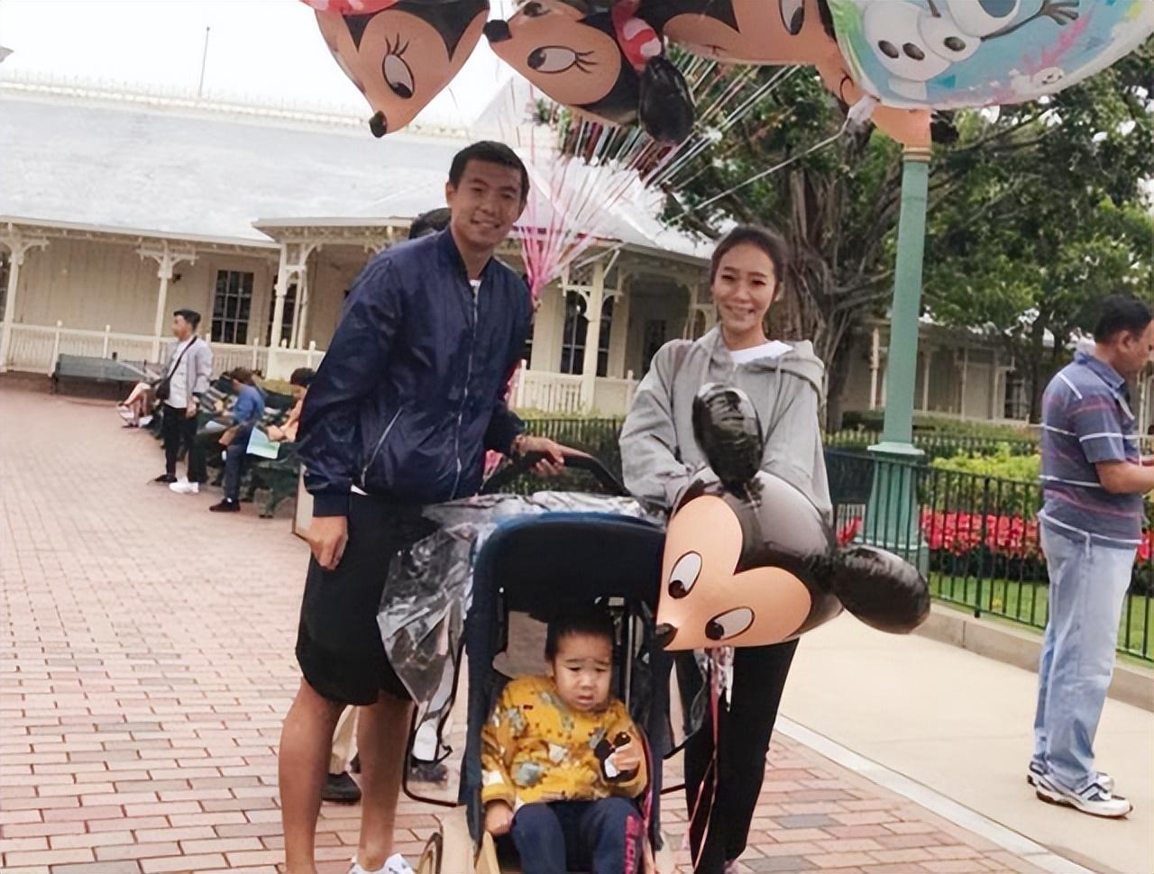 回顾国足徐亮28岁落选国家队退役后教学今投资海外生活滋润