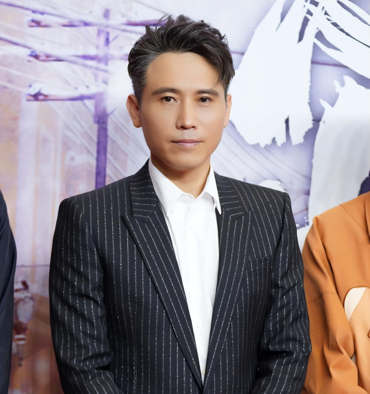 回顾演员李乃文和黄曼传绯闻与颜丙燕意难平今49岁仍未婚