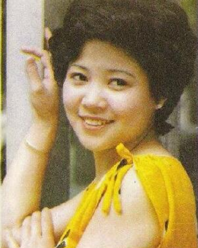 回顾歌唱家苏红父母和丈夫接连去世坚持尽孝让公婆老有所依