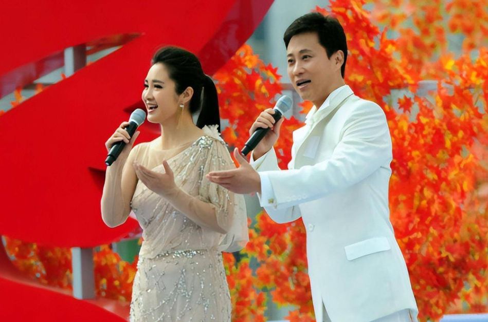 回顾耿为华前妻郑佳倒追大14岁偶像激情褪去抛夫弃女也要离婚