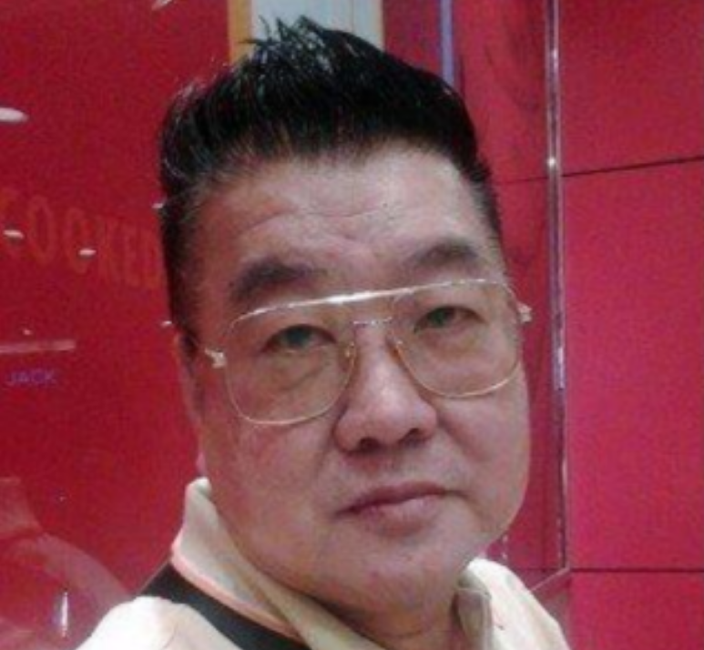 2017年凤凰男婚后露出真面目70岁新加坡富豪当街怒而杀婿