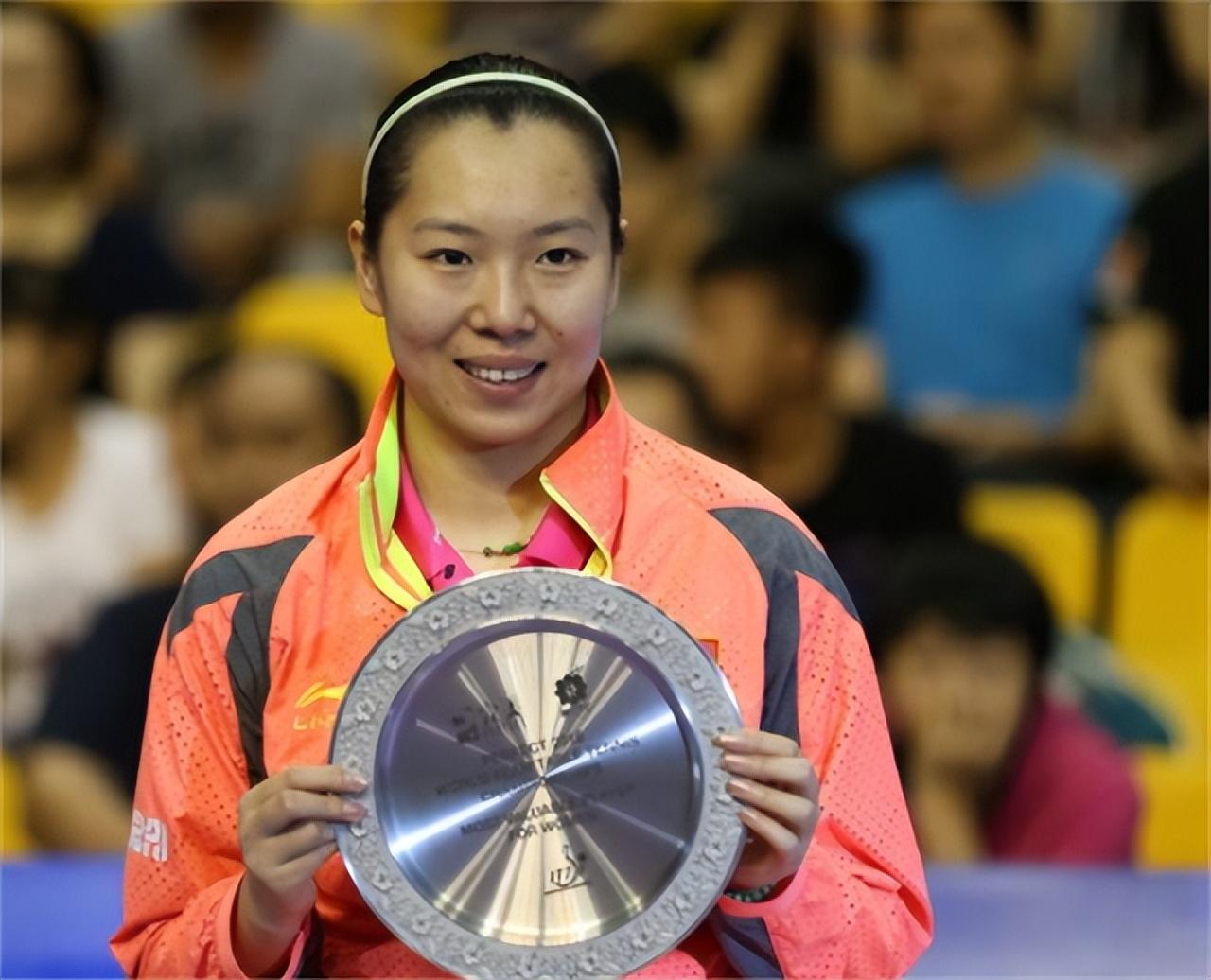 回顾冠军李晓霞花18年登顶大满贯退役生2娃与丈夫生活滋润