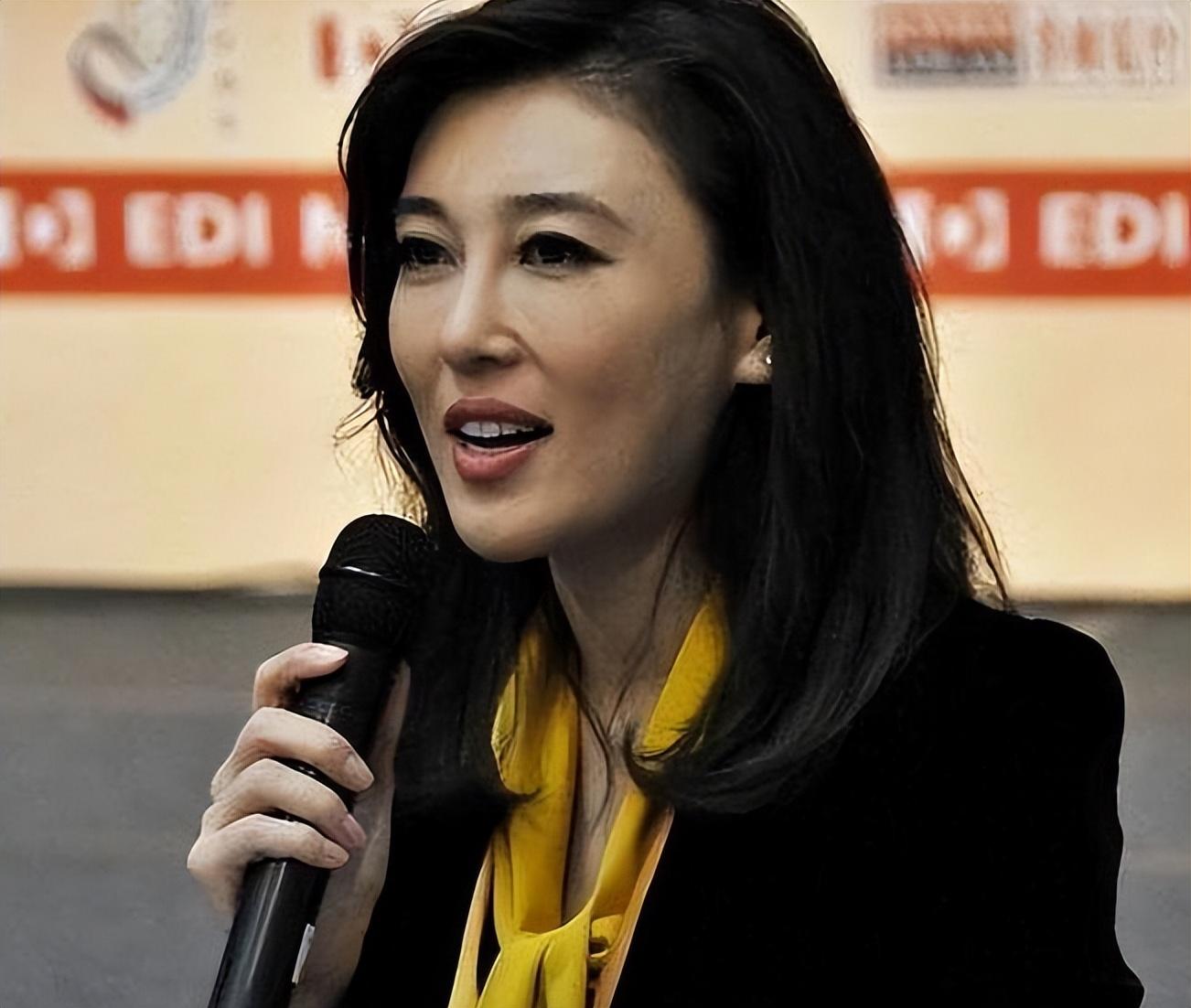 回顾主持人李红丈夫性侵公公入狱出身寒门的她到底得罪了谁