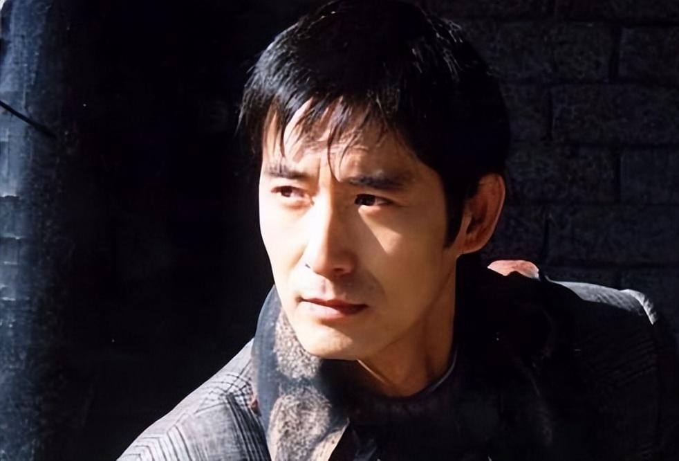 回顾实力演员马跃一家有三个老师不听劝步入艺途妻子优秀低调