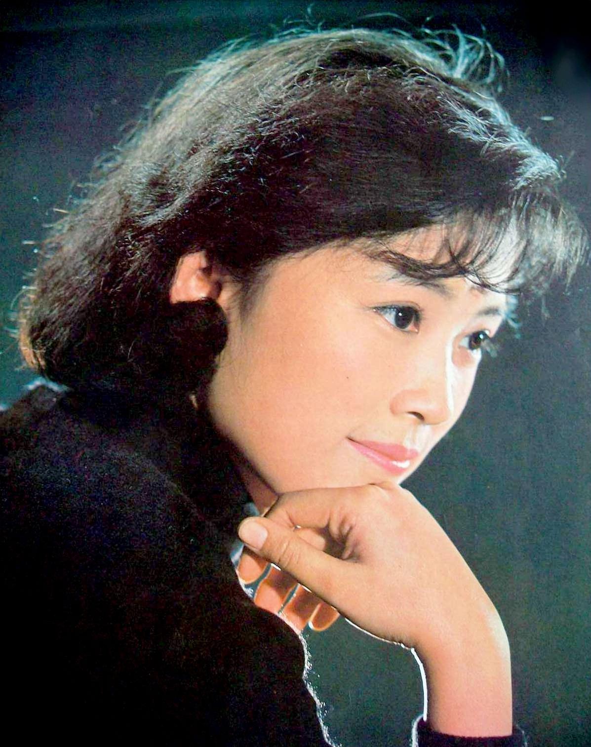 回顾宋春丽因拍戏终生不育与丈夫丁克40多年61岁才当上妈妈