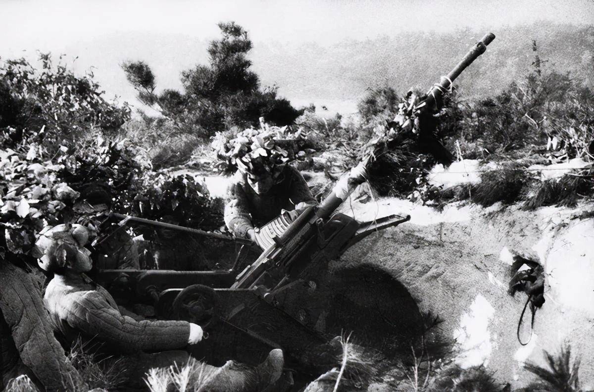 朝鲜军惨败后,后方只剩女人,志愿军高层严令:犯作风错误者枪毙