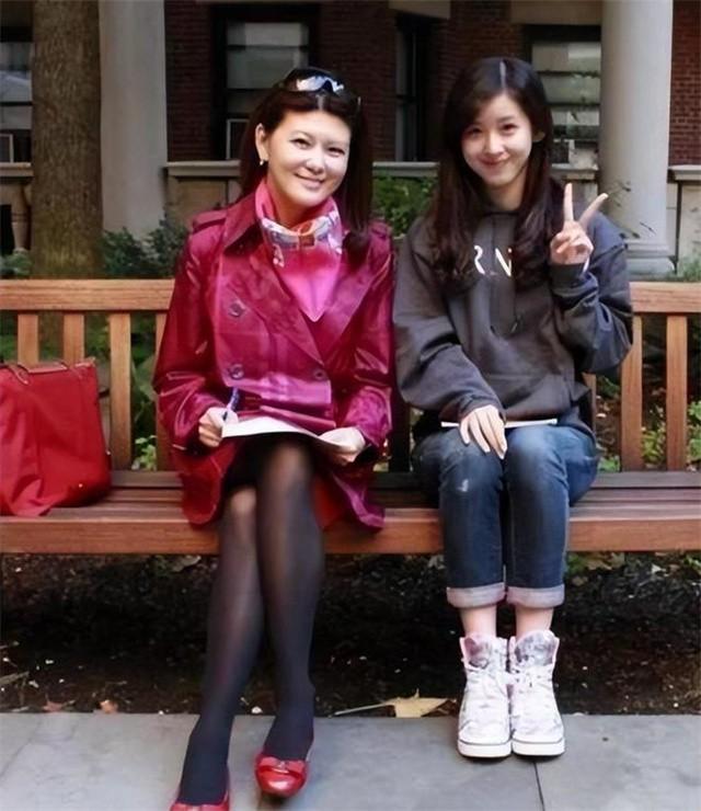 回顾章泽天爸爸章丽厚比刘强东大10岁20世纪初身价过亿实力雄厚