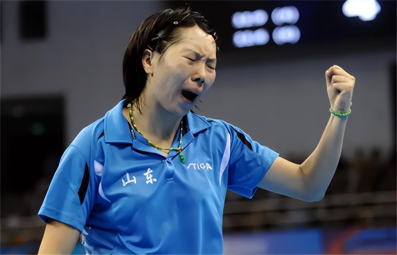 回顾冠军李晓霞花18年登顶大满贯退役生2娃与丈夫生活滋润