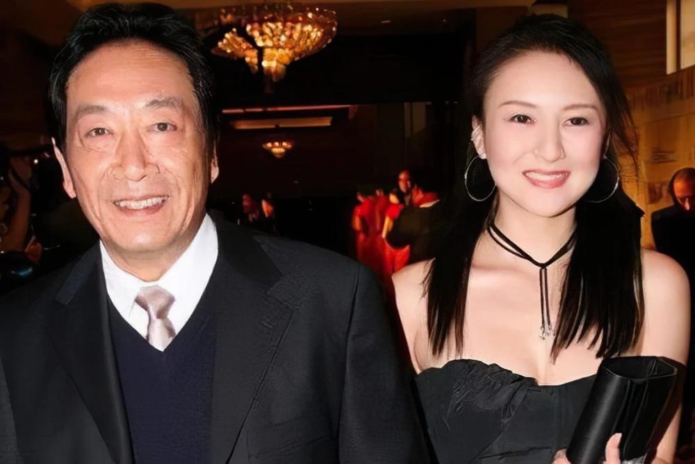 回顾王奎荣尽管岳母比自己小几岁给她尽孝也能坦然