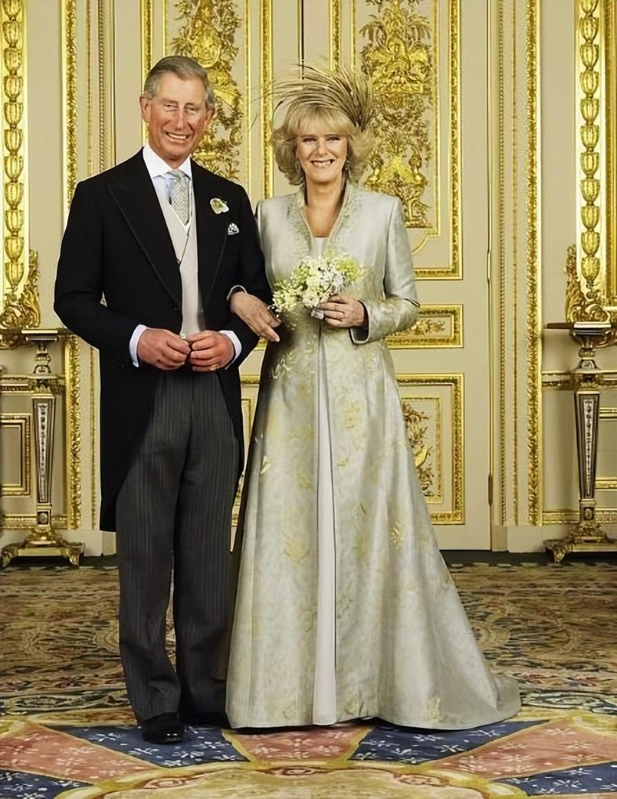 查尔斯,一个出生于伦敦的天蝎座男人,自小就注定要承担重大的责任.