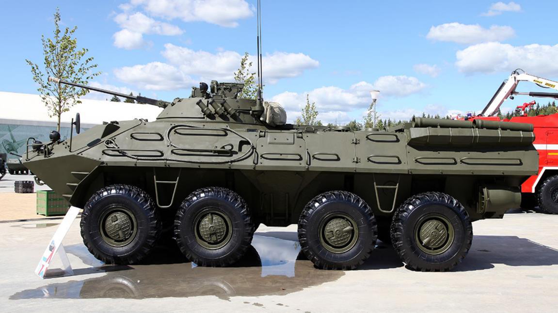 兵器知识:俄罗斯btr-90式装甲车