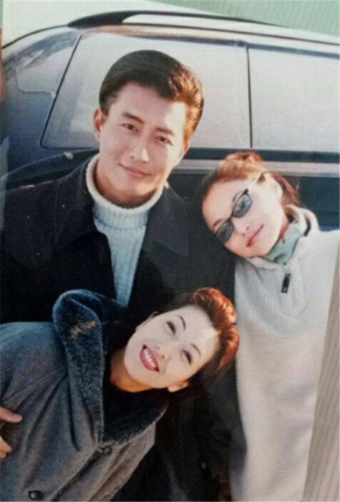 回顾王玲嫁给二婚离异的高曙光在他52岁时圆了他生儿子的美梦