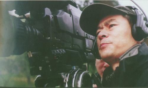 回顾方舒被误解27年离婚后独自带娃20年现64岁活成老百姓模样