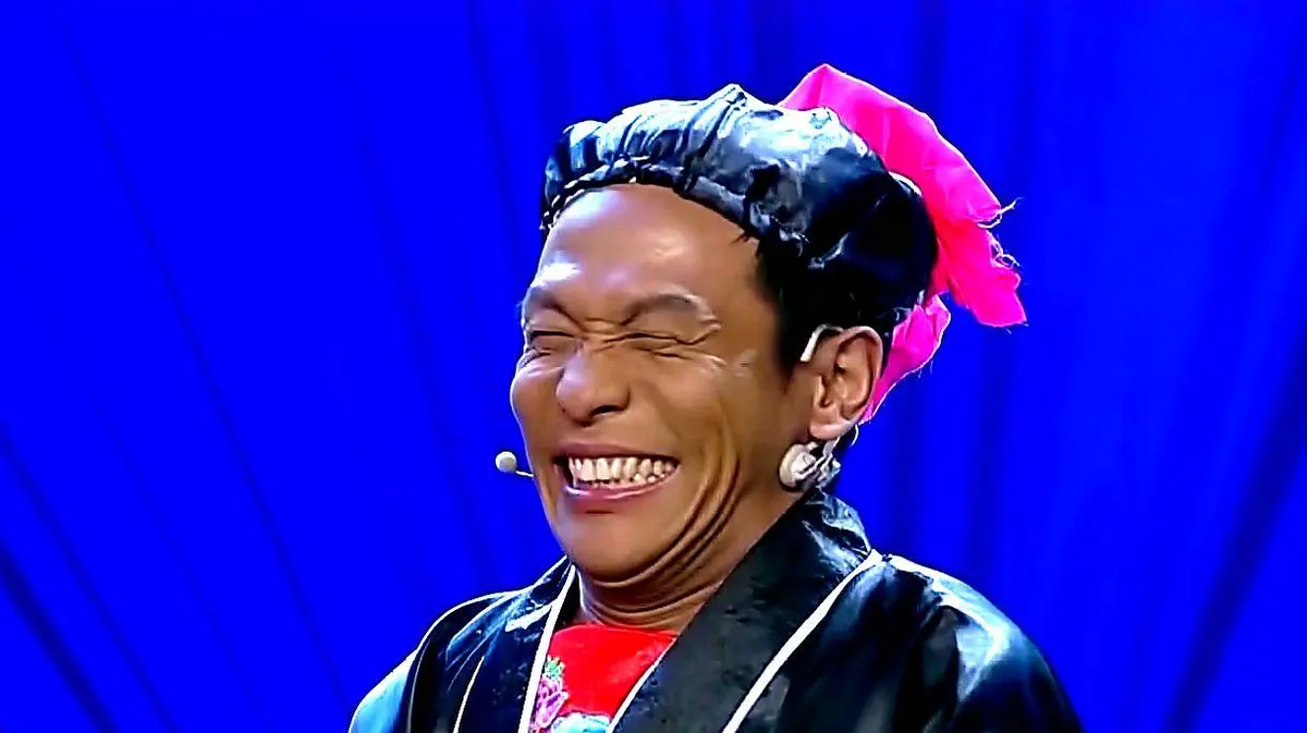 回顾宋小宝成名后抛弃发妻转身娶小8岁女粉丝他如今怎样了