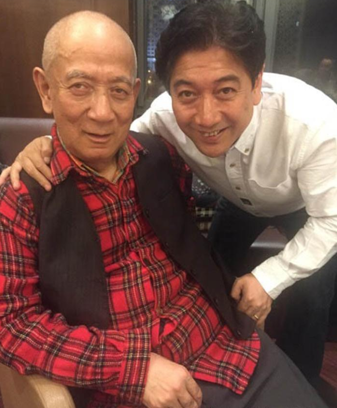 回顾水均益父亲逝世59岁的我不敢老去还要照顾老母亲和哥哥